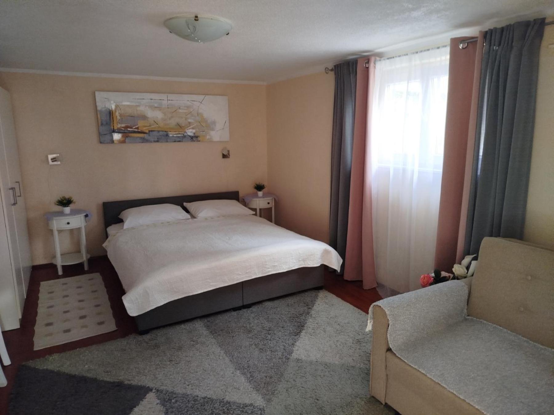 Apartman Tihana ツリクヴェニツァ エクステリア 写真